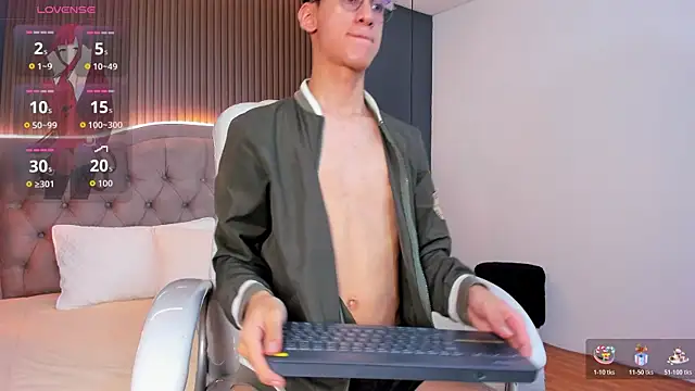 Cum hunters online show from 10-18-25, 07:27
