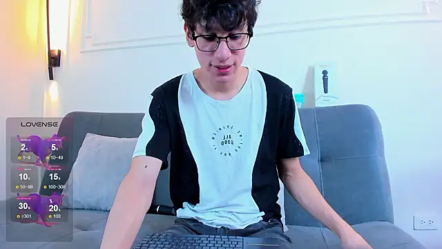 Cum hunters online show from 01-18-26, 03:32