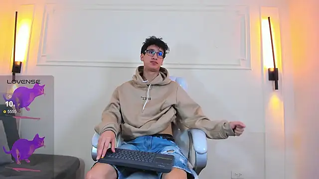 Cum hunters online show from 03-24-26, 03:39