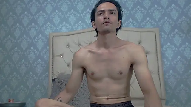 Snapshot of Uzcategui_addams chatting on 01-30-25, 07:48 Uzcategui addams online show from 01-30-25, 07:48