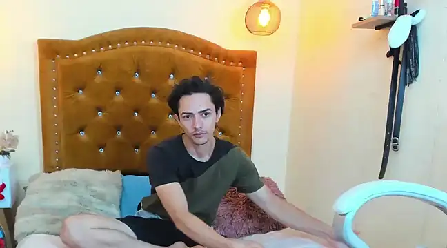 Snapshot of Uzcategui_addams chatting on 01-17-25, 12:31 Uzcategui addams online show from 01-17-25, 12:31