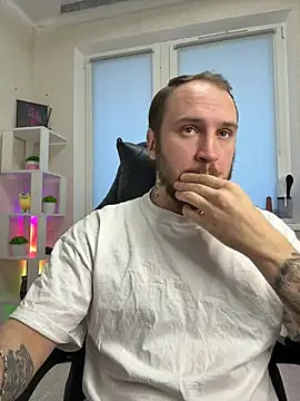  XxX-XxX  online show from 03-21-25, 03:44