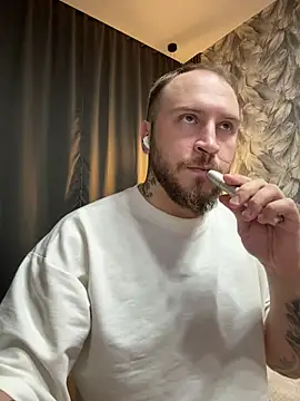  XxX-XxX  online show from 11-11-25, 04:35