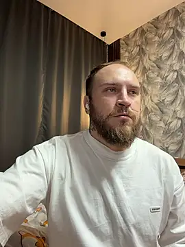 Snapshot of _XxX-XxX_ chatting on 06-29-26, 07:46 XxX-XxX online show from 06-29-26, 07:46
