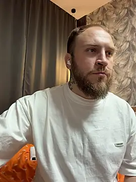 Snapshot of _XxX-XxX_ chatting on 06-26-26, 06:47 XxX-XxX online show from 06-26-26, 06:47