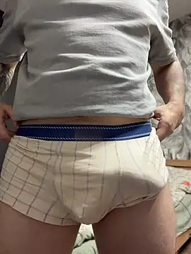 Snapshot of _XxX-XxX_ chatting on 07-07-26, 11:19 XxX-XxX online show from 07-07-26, 11:19