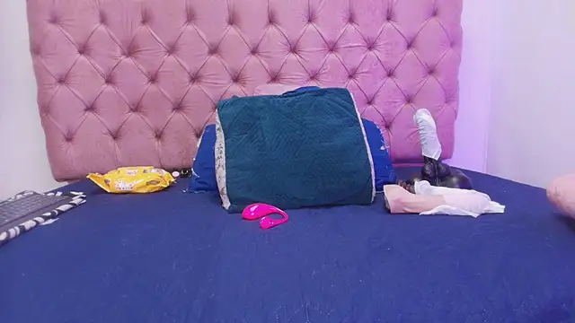 Auroraa miller online show from 09-09-25, 11:52