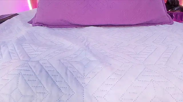 Auroraa miller online show from 02-20-26, 06:26