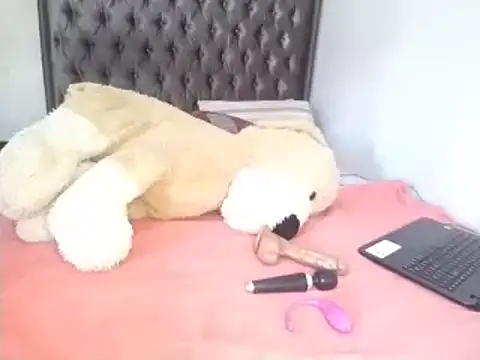 Chandy012 online show from 04-10-26, 02:35