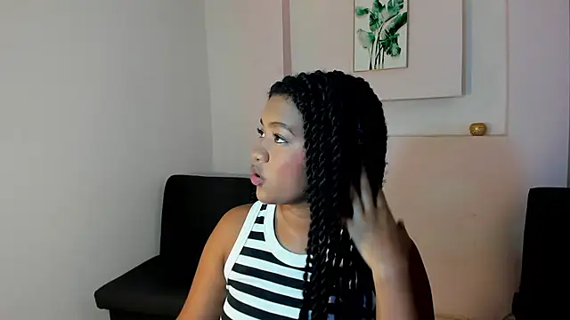 AishaHil online show from 01-21-25, 12:18