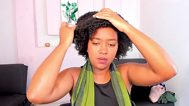 AishaHil online show from 01-27-25, 12:05