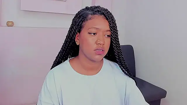 AishaHil online show from 01-18-25, 12:47