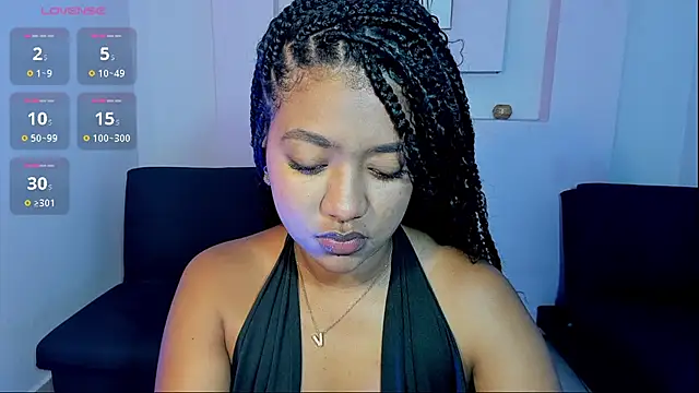 AishaHil online show from 02-09-25, 11:58