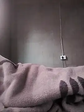 LaneYam online show from 03-08-26, 08:17