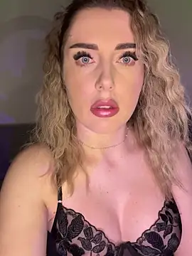 LunaDiamondX online show from 01-22-25, 05:06