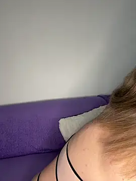 LunaDiamondX online show from 01-24-25, 02:08