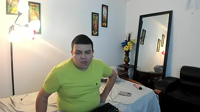 Faridsweetness online show from 01-25-25, 06:24