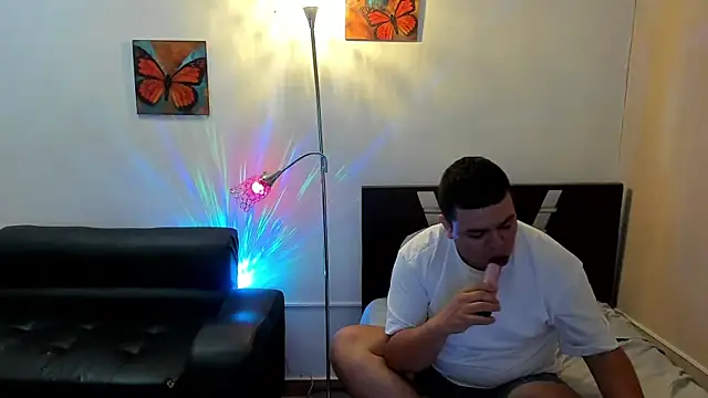 Faridsweetness online show from 01-17-25, 03:43