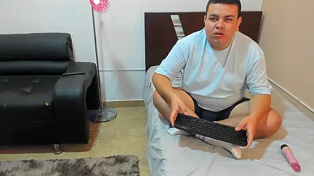 Faridsweetness online show from 01-16-25, 01:03