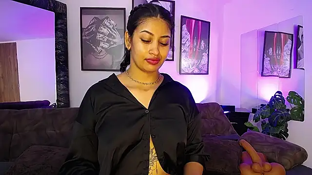 loretahorny online show from 01-07-26, 01:27