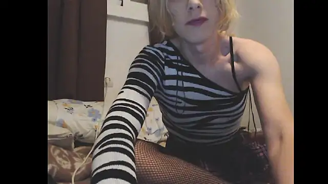 Snapshot of Rudy__Ryabina chatting on 02-13-25, 08:03 Rudy Ryabina online show from 02-13-25, 08:03