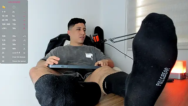 Snapshot of Fraannco chatting on 03-16-25, 07:27 Fraannco online show from 03-16-25, 07:27