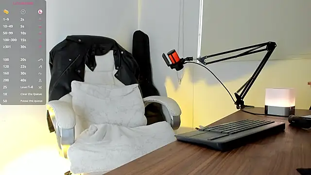 Snapshot of Fraannco chatting on 03-01-25, 10:42 Fraannco online show from 03-01-25, 10:42