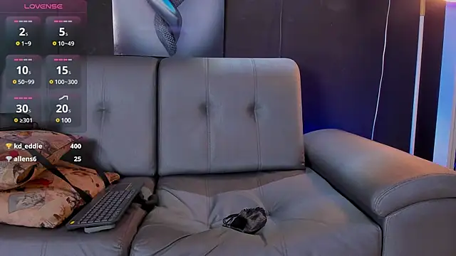 Snapshot of Fraannco chatting on 02-02-25, 06:42 Fraannco online show from 02-02-25, 06:42