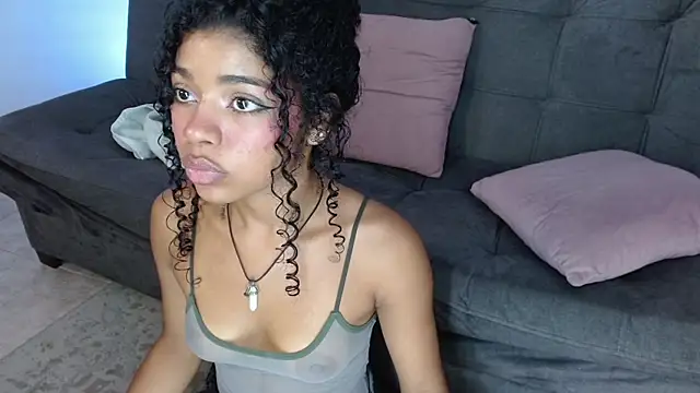 lucie petite online show from 03-22-25, 09:31