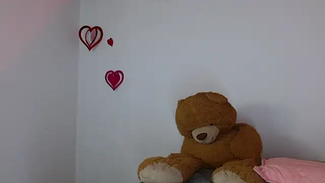 lucie petite online show from 03-16-25, 06:23