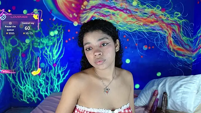 lucie petite online show from 10-10-25, 06:20