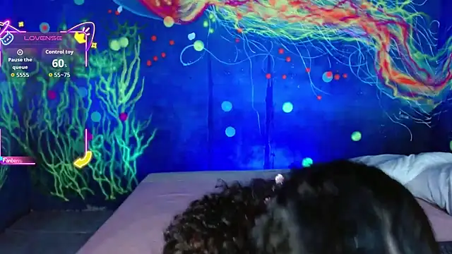 lucie petite online show from 10-08-25, 06:30