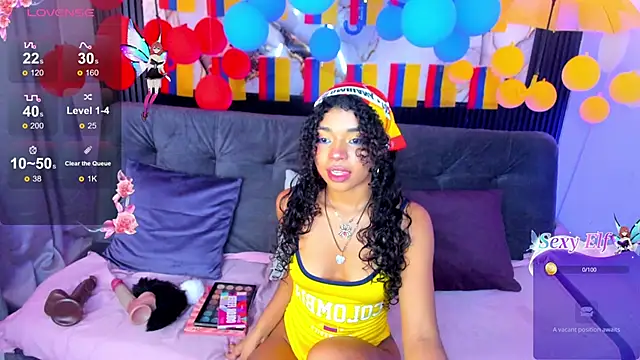 lucie petite online show from 06-17-26, 06:29
