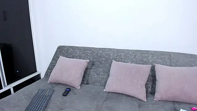 Snapshot of Alondra_Cutie chatting on 01-14-26, 08:56 Alondra Cutie online show from 01-14-26, 08:56