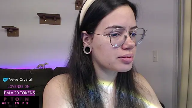 crystalll room online show from 10-01-25, 05:56