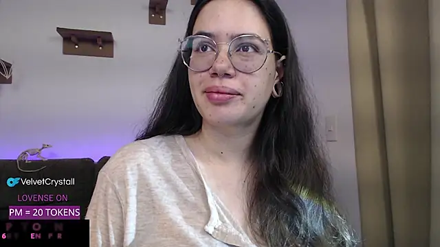 crystalll room online show from 10-19-25, 06:49