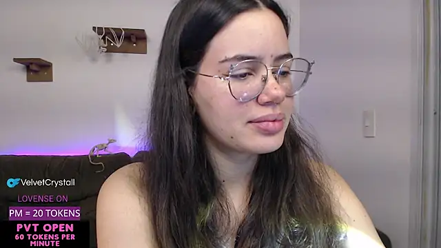 crystalll room online show from 10-10-25, 06:58