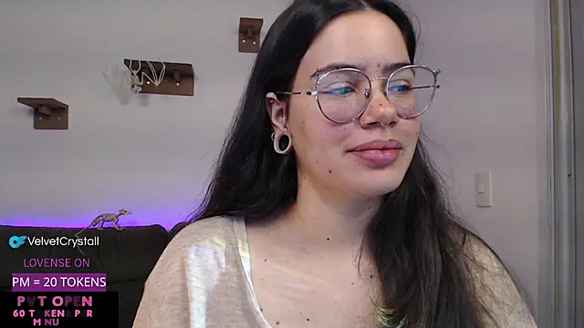 crystalll room online show from 10-09-25, 04:13