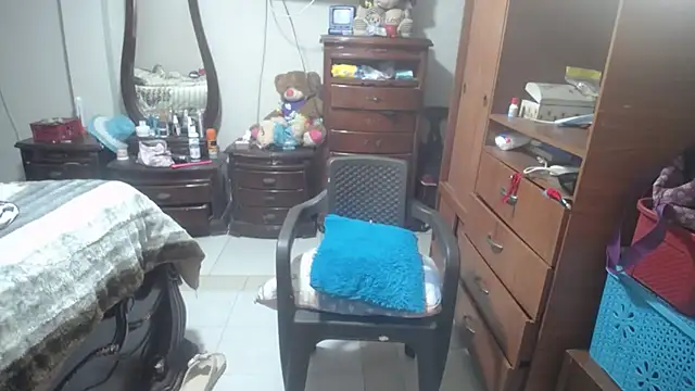 jazmin mature  online show from 03-12-26, 12:42