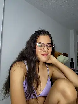 Snapshot of baaby-miiaa chatting on 02-25-25, 03:31 baaby-miiaa online show from 02-25-25, 03:31