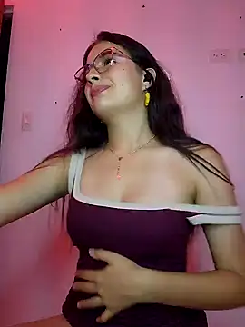 Snapshot of baaby-miiaa chatting on 02-17-25, 03:15 baaby-miiaa online show from 02-17-25, 03:15