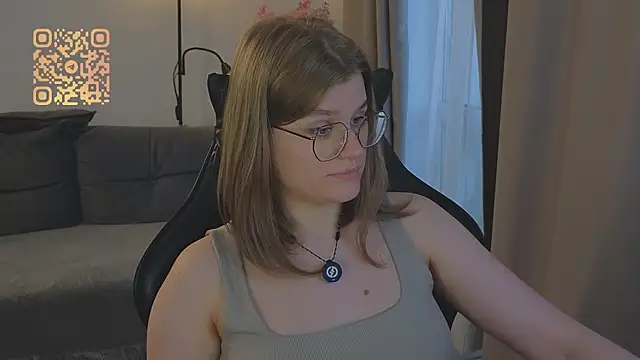 Snapshot of _JessieVibes chatting on 07-21-26, 02:29 JessieVibes online show from 07-21-26, 02:29