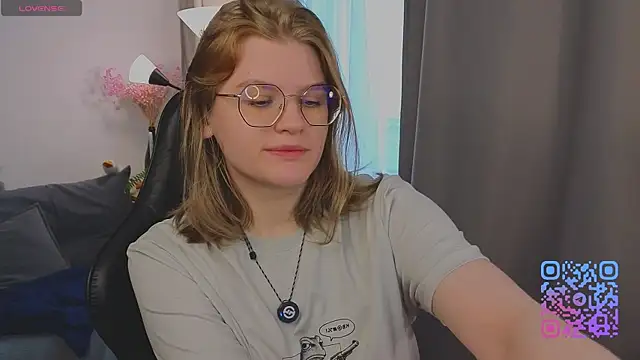 Snapshot of _JessieVibes chatting on 07-05-26, 02:13 JessieVibes online show from 07-05-26, 02:13