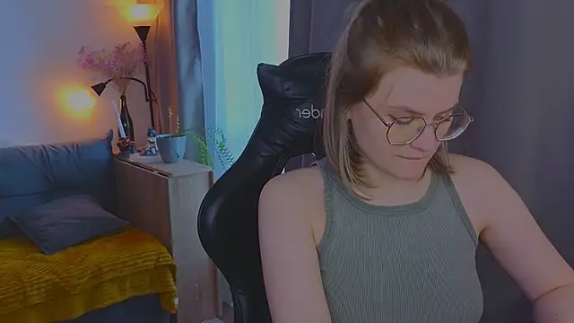  JessieVibes online show from 04-18-26, 01:35