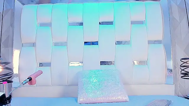 BriannaRoses online show from 10-24-25, 09:47