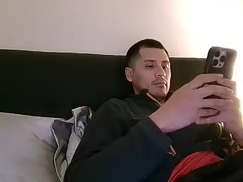 Snapshot of PerroDemonioHot chatting on 03-28-26, 04:13 PerroDemonioHot online show from 03-28-26, 04:13