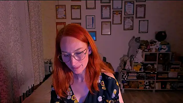 Snapshot of red_rocco chatting on 03-18-25, 07:44 red rocco online show from 03-18-25, 07:44