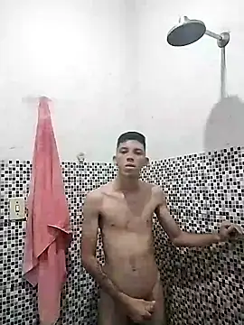 welitonzz28 online show from 05-12-26, 10:27