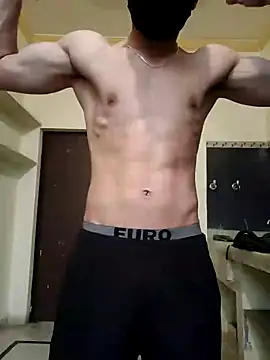 hot hunk boy online show from 01-19-25, 11:56
