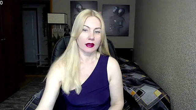 Snapshot of _Mire11a69 chatting on 02-19-25, 02:01 Mire11a69 online show from 02-19-25, 02:01